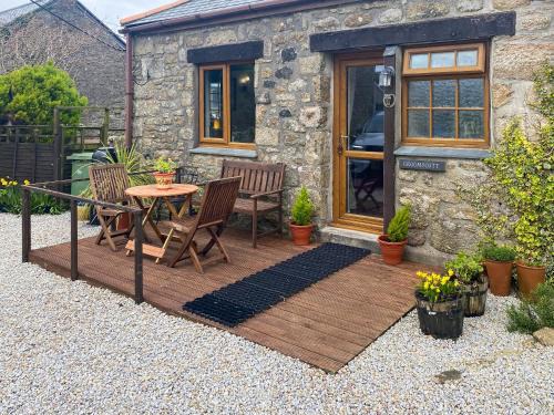 Trewellard House | Groomsscott