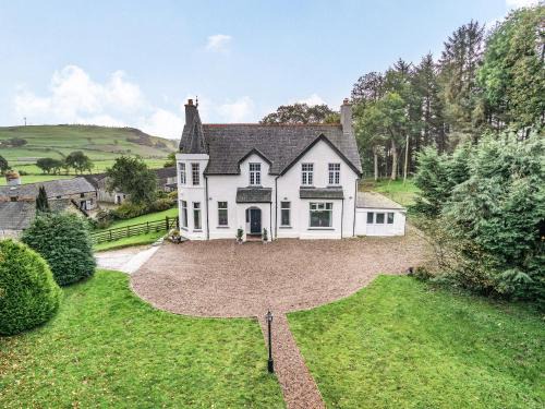 Cerrig-y-Druidion House | Groudd Hall