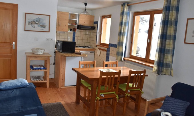 Pralognan-la-Vanoise Apartment | Ground Floor Chalet Apartment Near Forest, Luge Track, and Cable Car