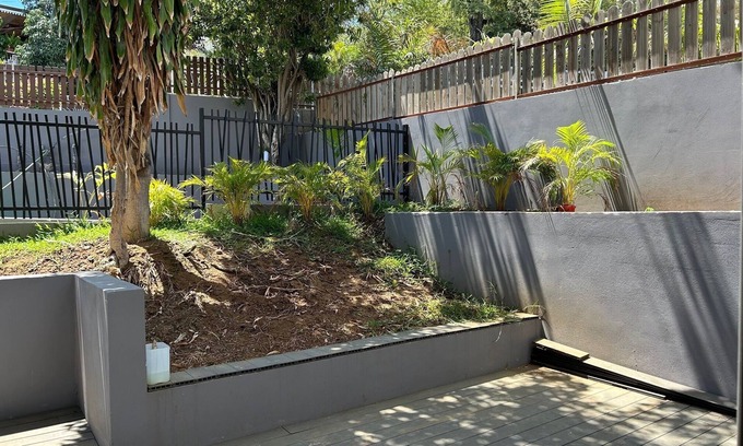 Saint-Paul Apartment | Ground floor family apartment with garden close to the center and the beach