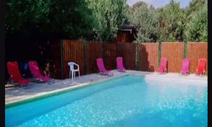 Saint-Pierre-de-Vassols Cottage | Ground floor apartment in provencal area