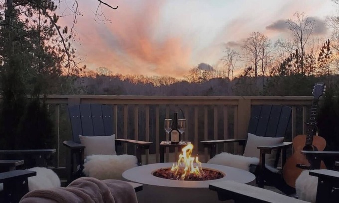 Big Canoe Cabin | Group Home|Hot Tub|Game Room|Fire Pit|Pets