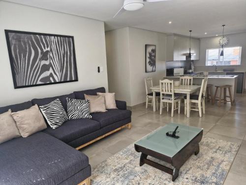 George House | Group House 13 - 1 On York