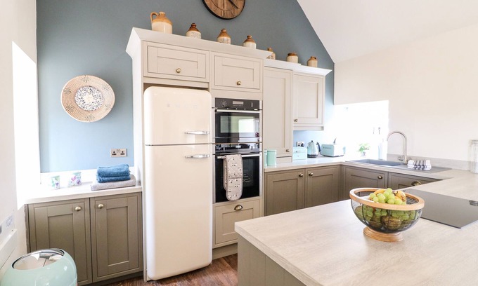 Two Dales Cottage | Grove Farm Barn