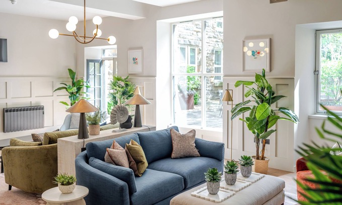 West End Hotel | Grove House Hotel