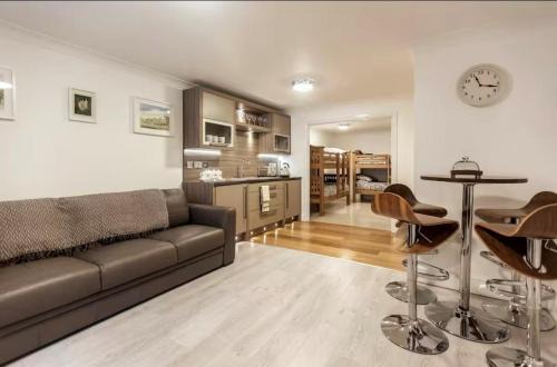 Merthyr Tydfil Apartment | Guest home 10 Bed bunkhouse