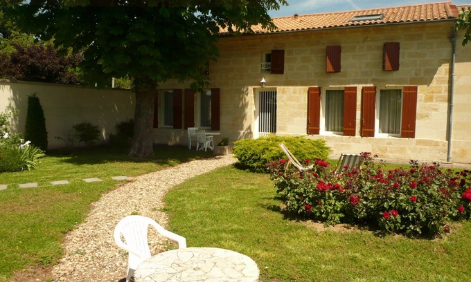 Gardegan-et-Tourtirac House | Guest House 9km from Saint Emilion