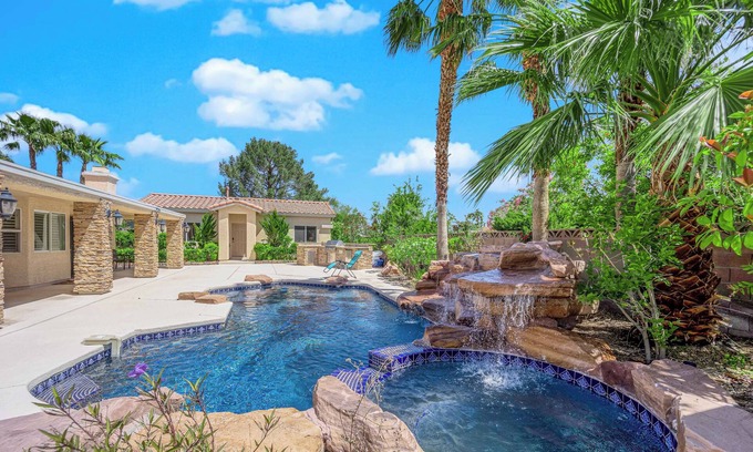Spring Valley House | Guest House #A Poolside Oasis King Bed, BBQ, Basketball, Mini Golf & Pool