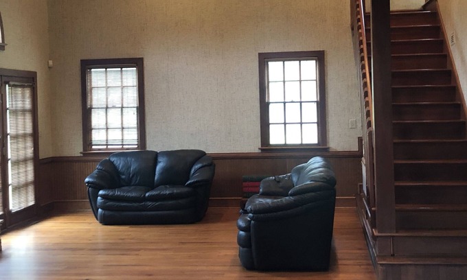 Whitsett Cabin | Guest House Cabin