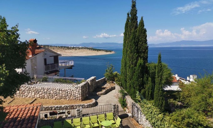 Kraljevica House | Guest House Dijana