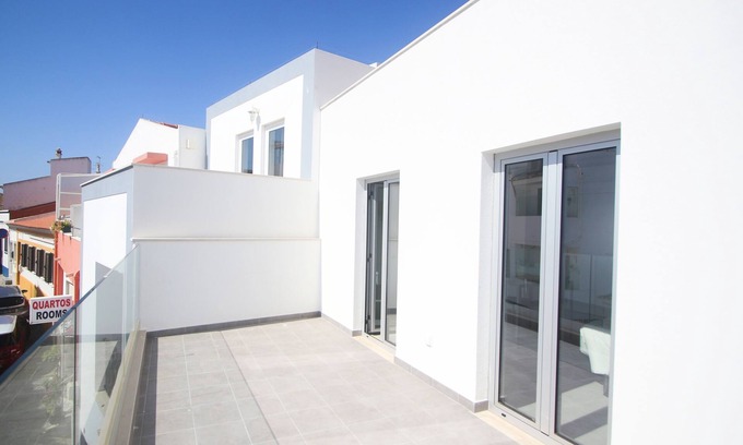 Lagos City Center Bed & Breakfast | Guest House Lovely Swan