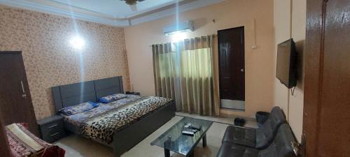 Gulshan-e-Iqbal House | Guest House Near Expo Center karachi