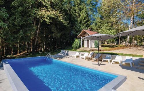 Municipality of Plaski House | Guest house Sara Latin