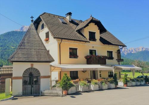 Ratece House | Guest House Vila Moj Mir