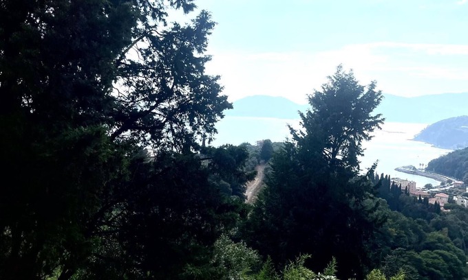 Pugliola House | Guest House 'Villa Picedi' with Sea View