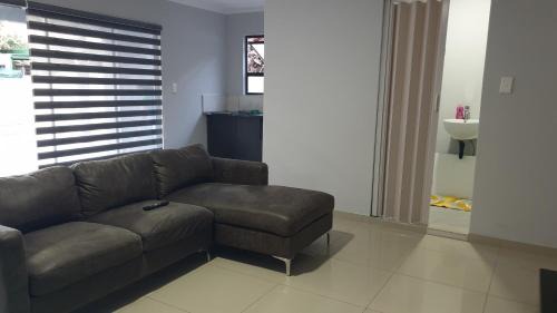 Greater Johannesburg Metropolitan Area House | Guest house