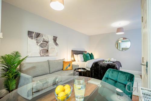 Evesham Apartment | Guest Stays - Bridge Street Studio 1