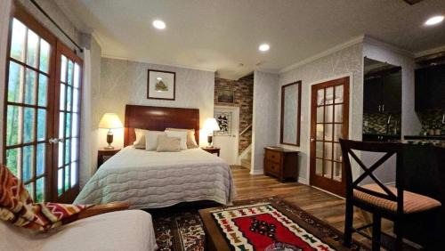 New Edinburgh Apartment | Guest suite in Ottawa's New Edinburgh Area