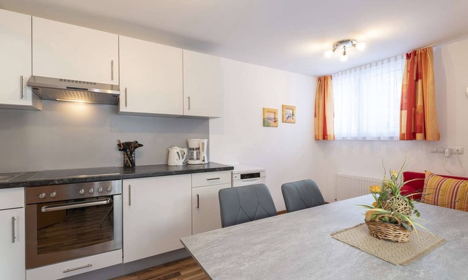 Bartholomaeberg Apartment | Guestehaus Sahin apartment 4