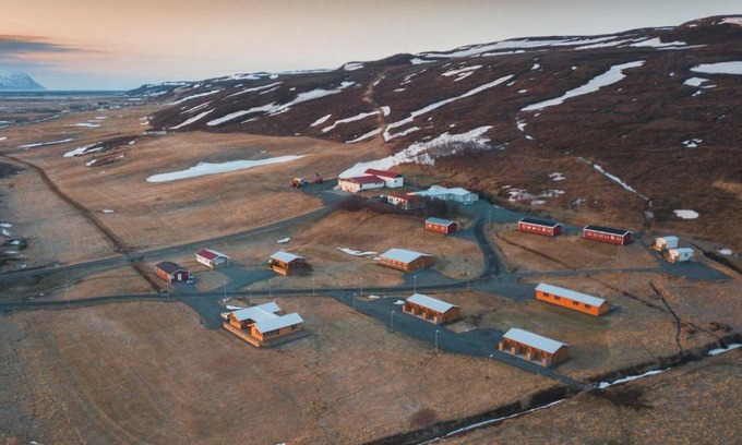 Husavik House | Guesthouse Brekka
