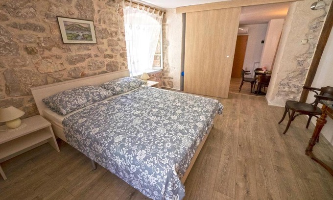 Grad House | Guesthouse Merla