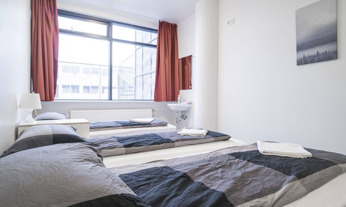 Hliðar House | Guesthouse Pávi