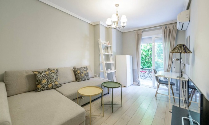 Costillares Apartment | GuestReady - Contemporary Comfort in Chamartín