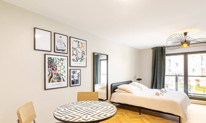 Cachan Apartment | GuestReady - Cozy Downtown Studio