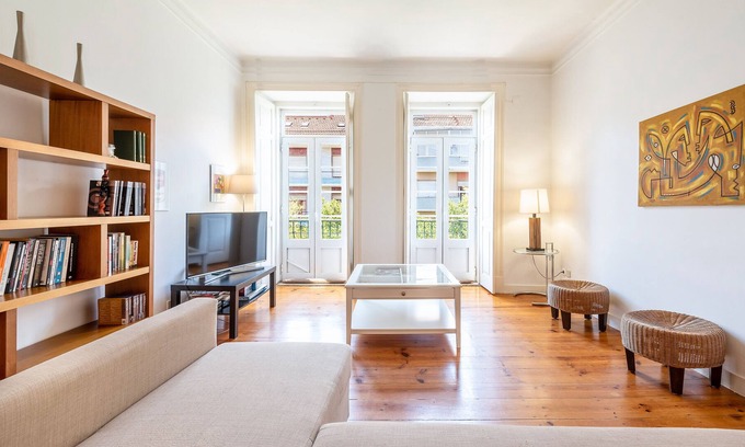 Santo Amaro Apartment | GuestReady - Family Home w/ Rooftop in Alcântara