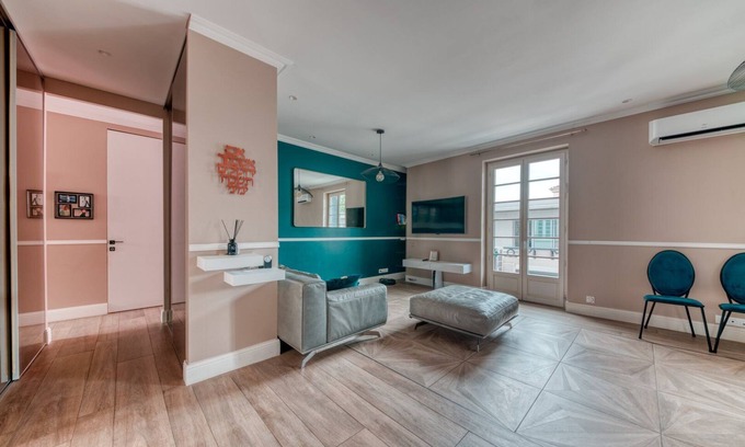 Montchat Apartment | GuestReady - Modern elegance in the 3rd arr.