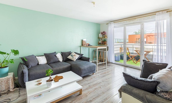 Livry-Gargan Apartment | GuestReady - Tranquil stay with a balcony