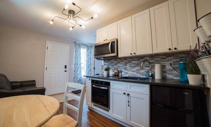Central Colorado Springs Cottage | Guests Love Our Sweet Downtown Escape