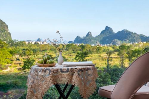 Xiufeng Hotel | Guilin Village Creek Inn