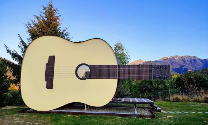 Moieciu House | Guitar House - Symphony Resort