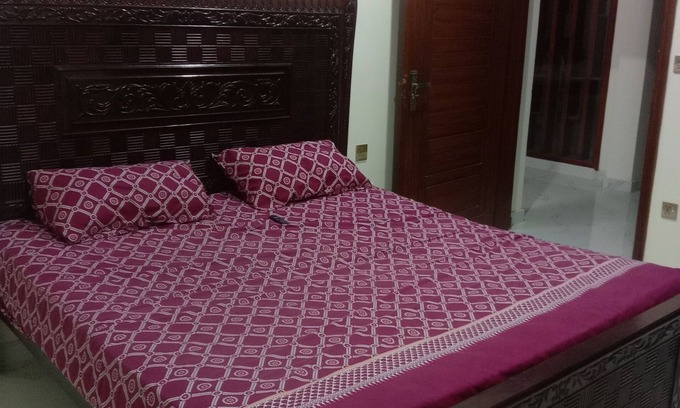 Gujrat House | Gujrat Guest House- For couples, families, foreign visitors, and professionals