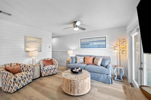 Gulf Place House | Gulf Blue Getaway