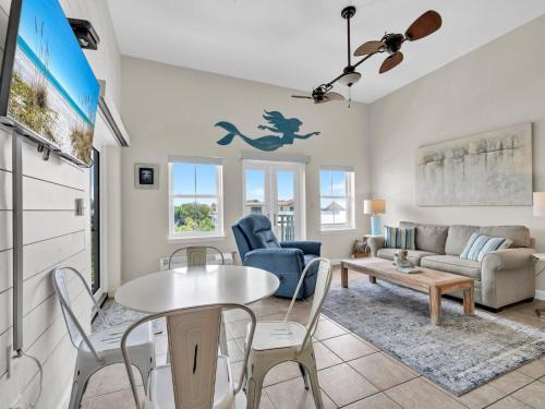 Gulf Place House | Gulf Place Town Center 421