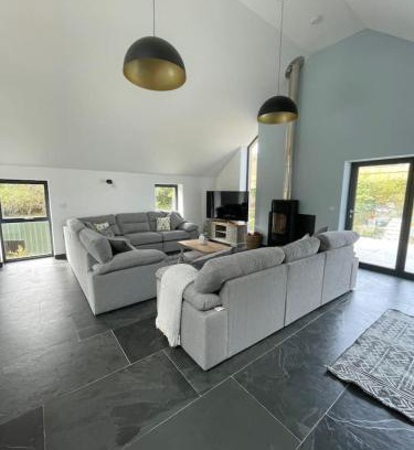 Trewarmett House | Gulland 4 Bed Sleeps 8 with Hot tub