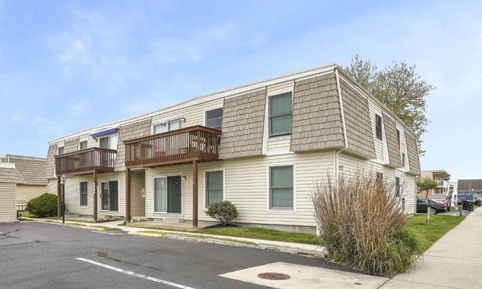 Ocean City Apartment | Gullway Villas 408 Unit 204 condo