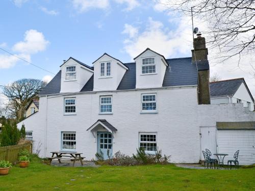 Helstone House | Gumburnville