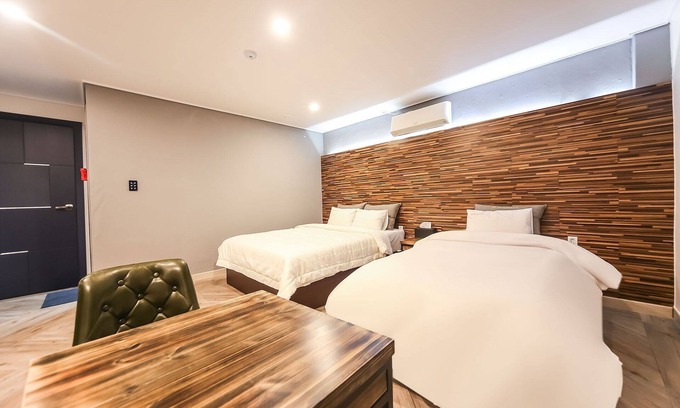 Gunsan Hotel | Gunsan H
