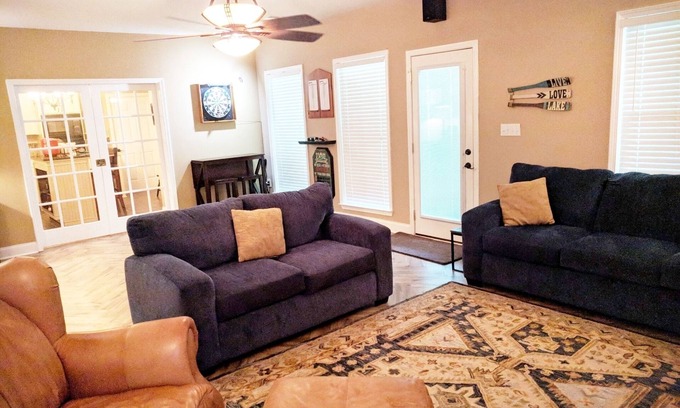 Buford Apartment | Guppy's Hideaway