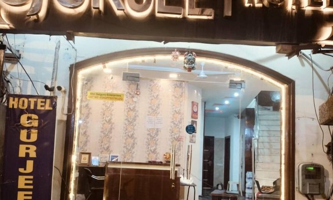 Amritsar House | Gurjeet Hotel By Naavagat
