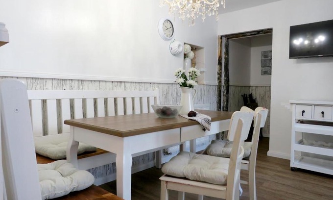 Rhein-Erft-Kreis District Apartment | Gut Brüggen