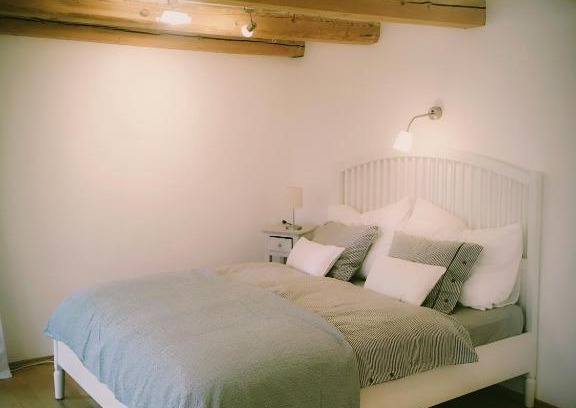 Weiden am See Apartment | Gute Stube