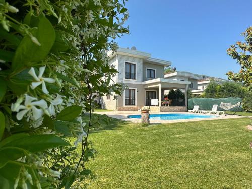 Sapanca Villa | Guzel Evler Family Resort