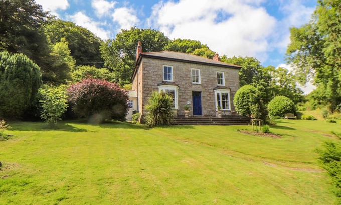 Gweek House | Gweek House