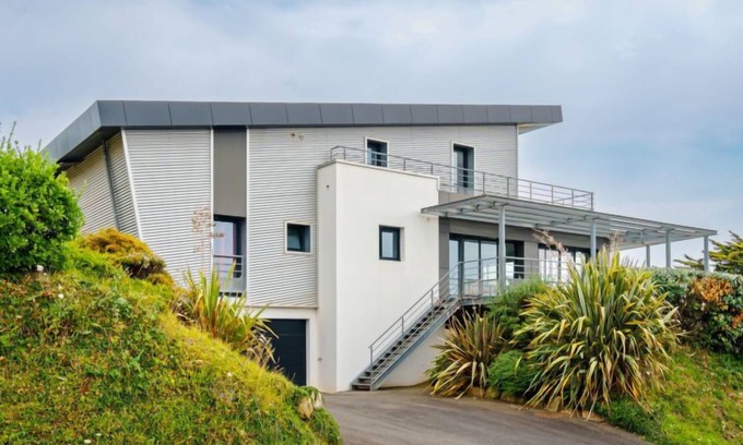 Plonevez-Porzay House | Gwel Ar Mor by Interhome
