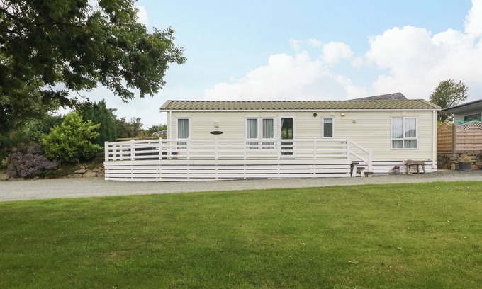 Gaerwen Cottage | GWEL ERYRI, family friendly, with a garden in Llanfairpwllgwyngyll