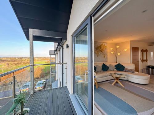 Trearddur Bay Apartment | Gwel Y Bae-2 Bed-en-suite-Lift-Pet friendly